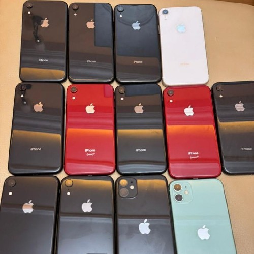 Brady's Mobiles