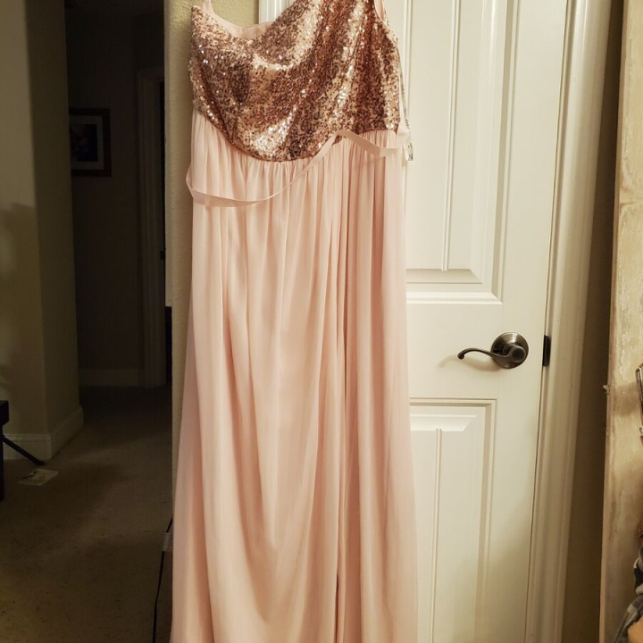 robe rose