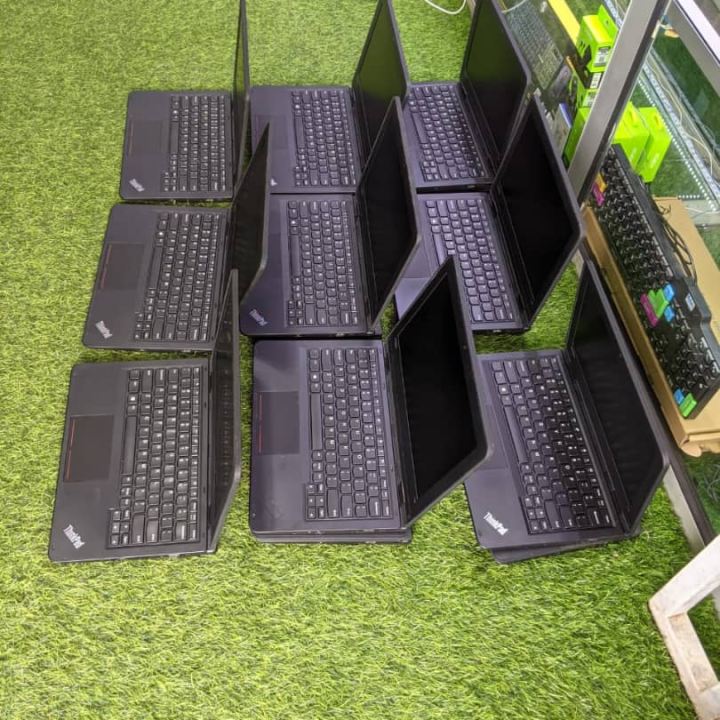 Lenovo Thinkpad 11e*