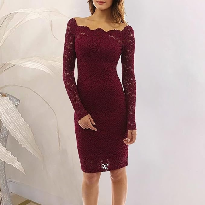 robe en dentelle bordeaux