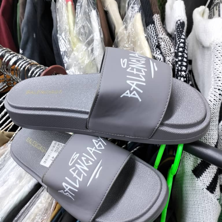 Male fashion slides