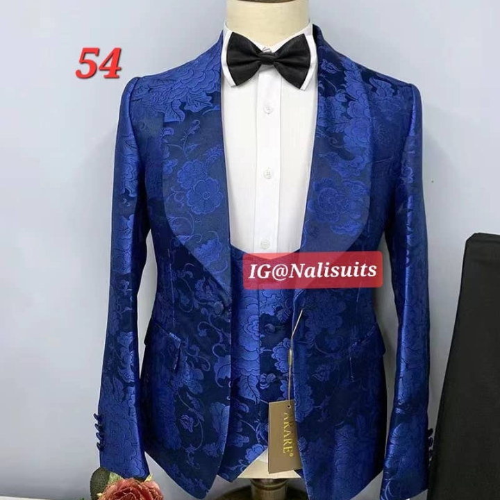 costume bleu