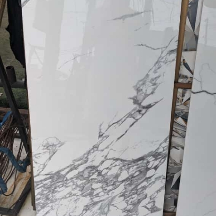 wall mirror tiles