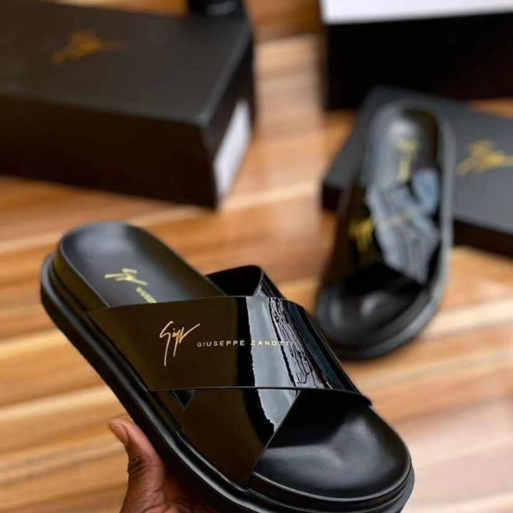 Men slippers
