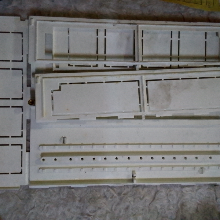 CASSETTE EN PLASTIQUE 320*250