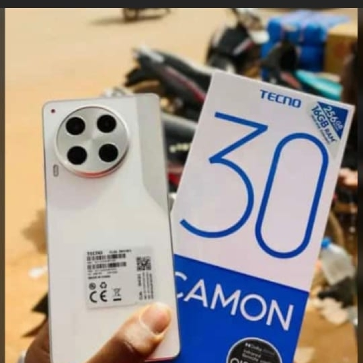 Tecno camno 30