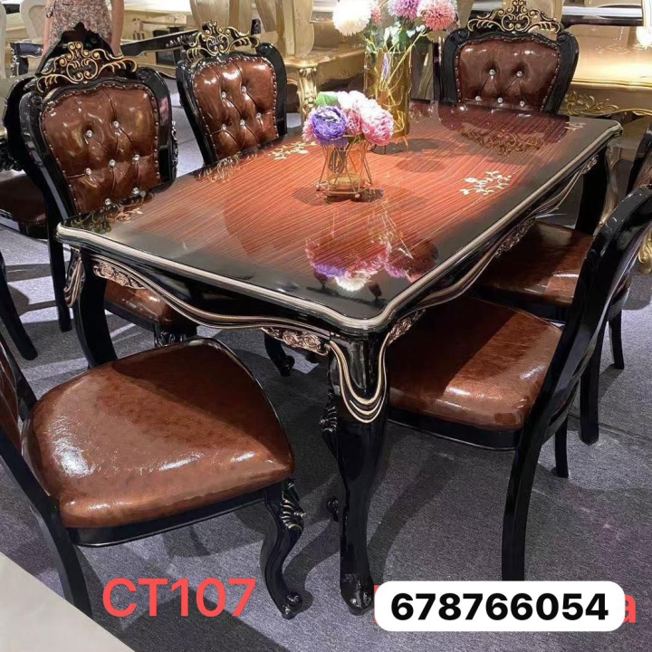 royalty set dinning