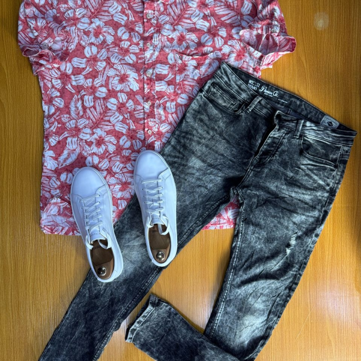 ensemble homme ( pantalon jean, t-shirt)
