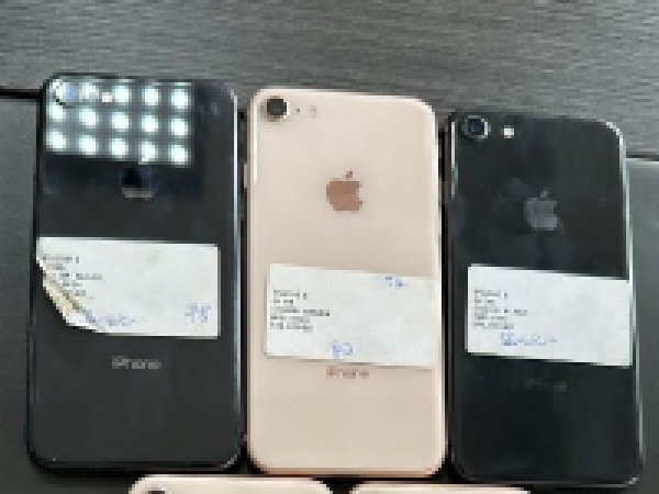 iphone 8 64GB
