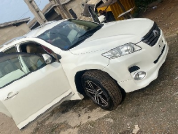 Toyota Vanguard 2010