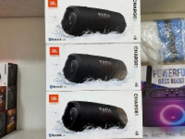 jbl powerbank speaker