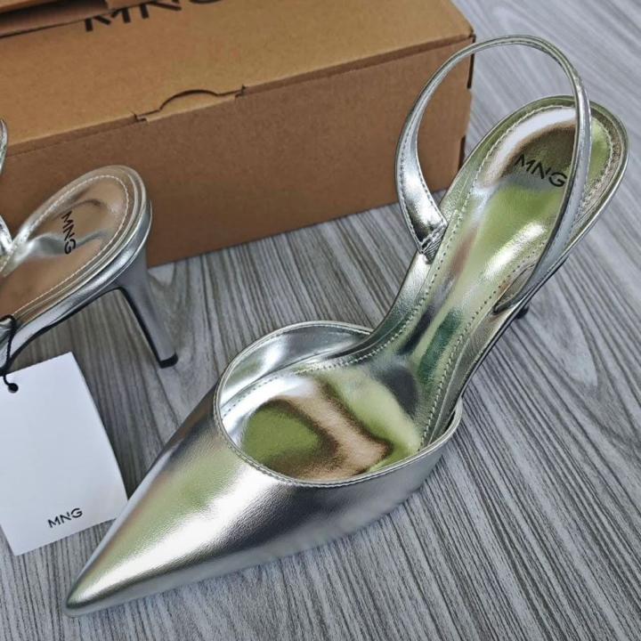 Pointed toe metallic heels