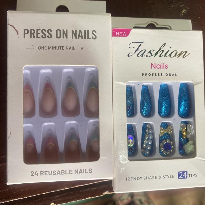 press on nails