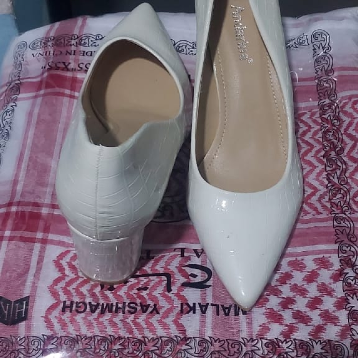 Andarina shoes from Dubai