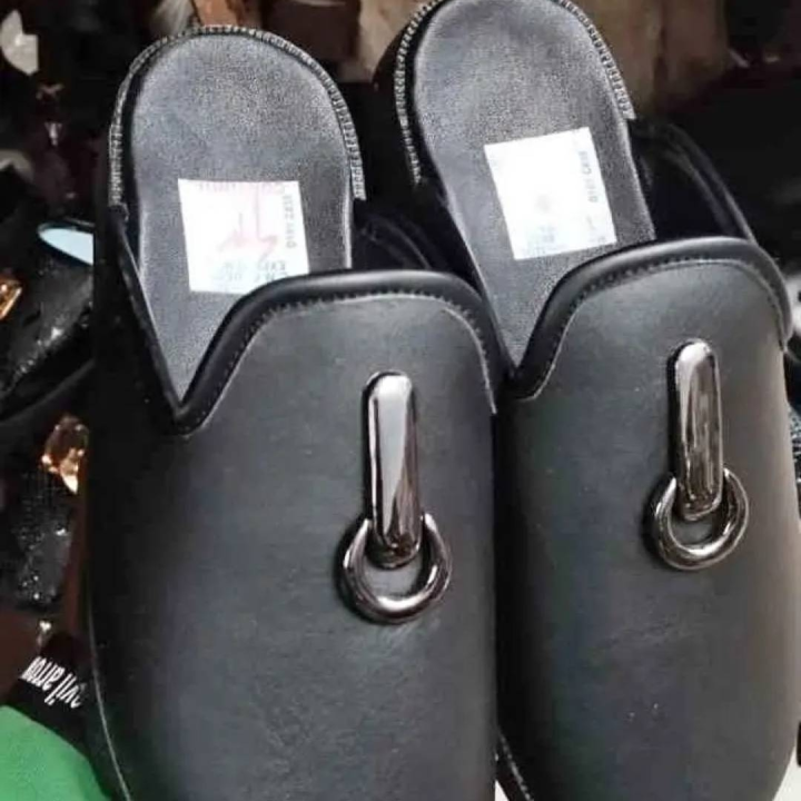 slippers