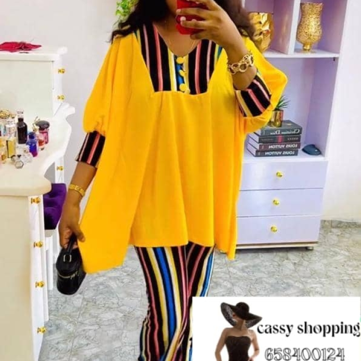 ensemble femme ( pantalon raillé haut jaune)