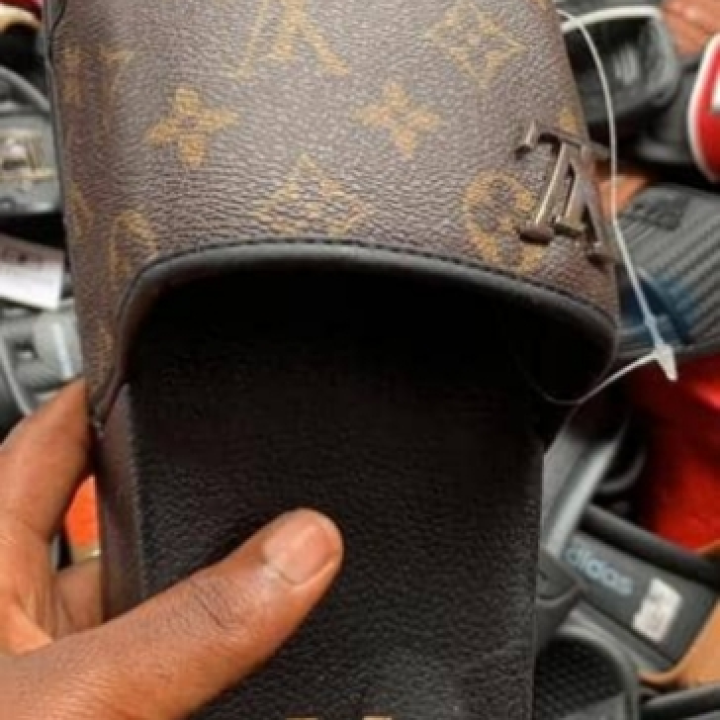slippers