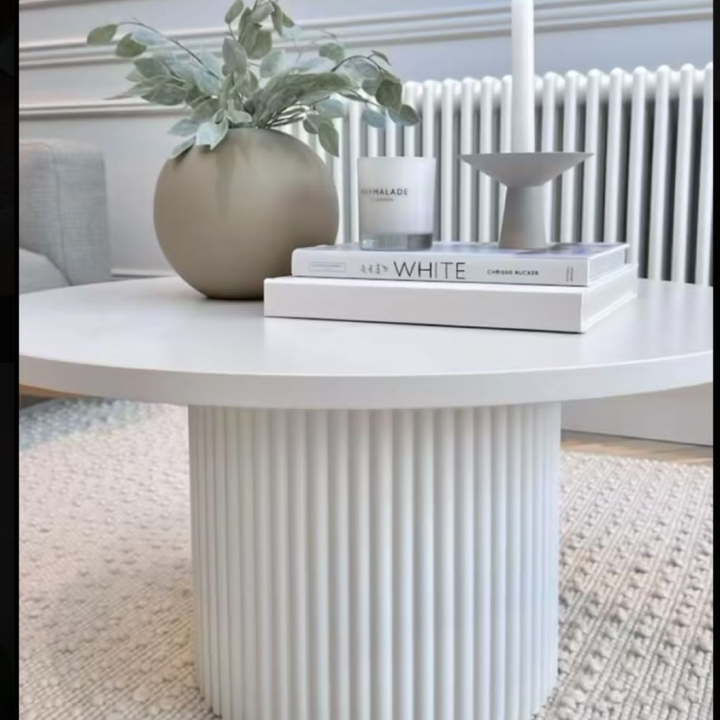 central white table