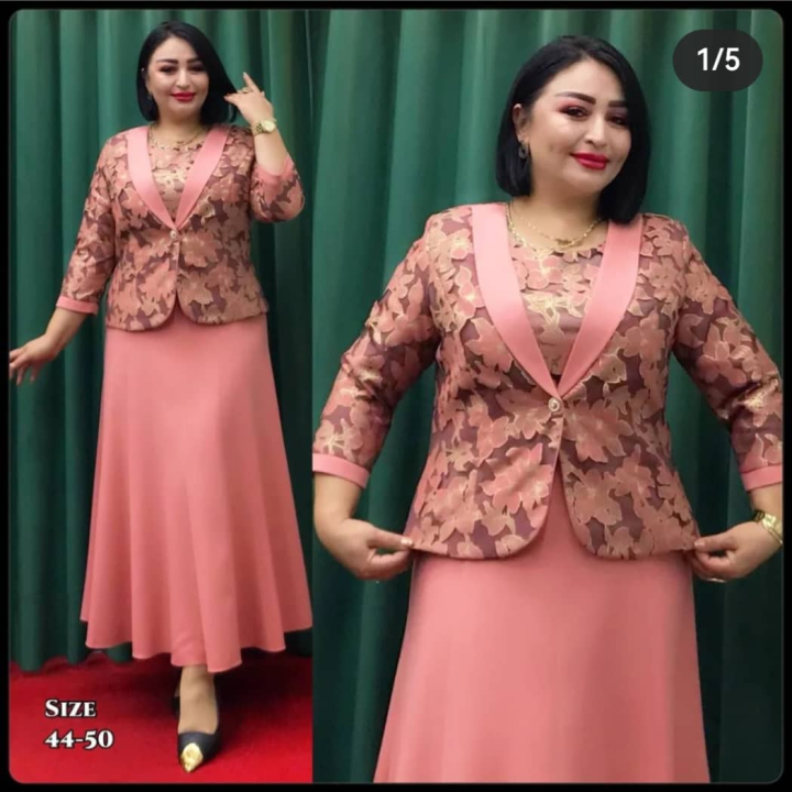 Female designer wears