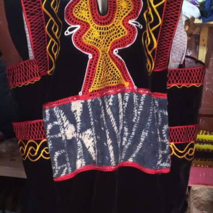Traditional Cameroonian men’s Toghu