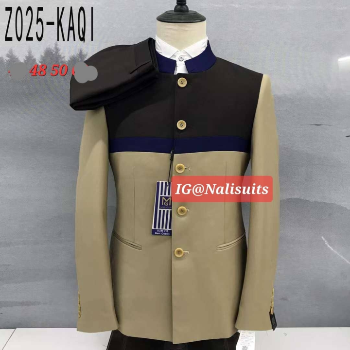 costume kaki