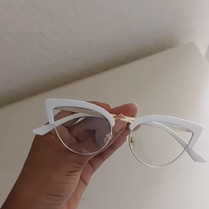 Cat eyed shades