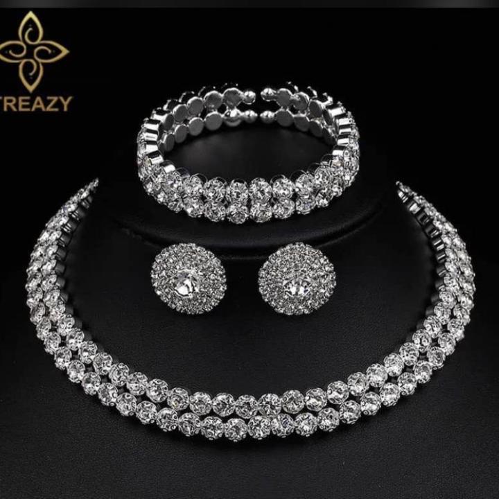 female Necklace set