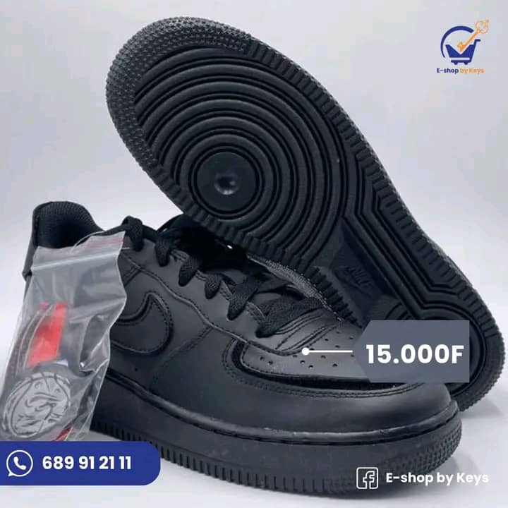 Male fashion shoes