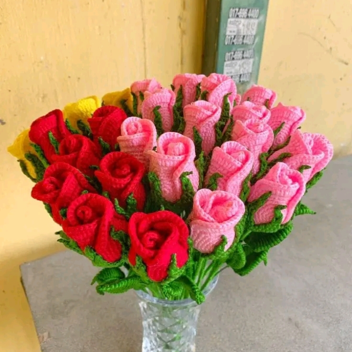 crochet rose bouquet