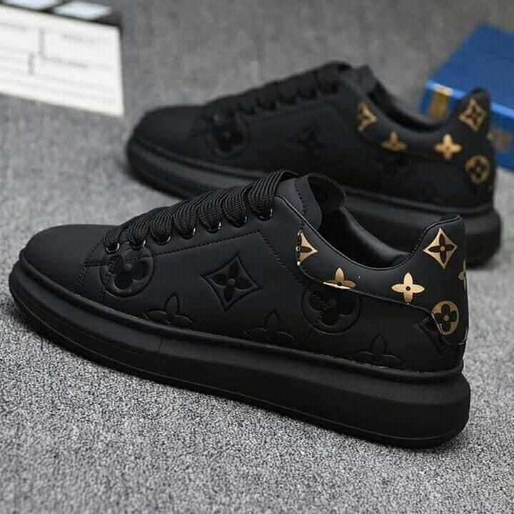 tennis noire Luis Vuitton