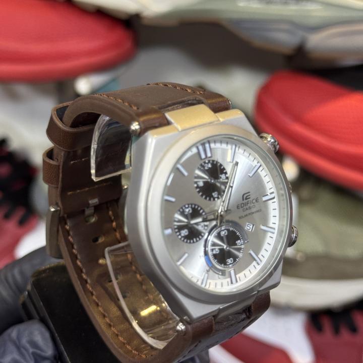 EDIFICE CASIO WATCH