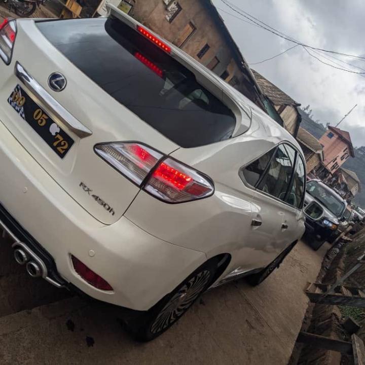 Lexus 350