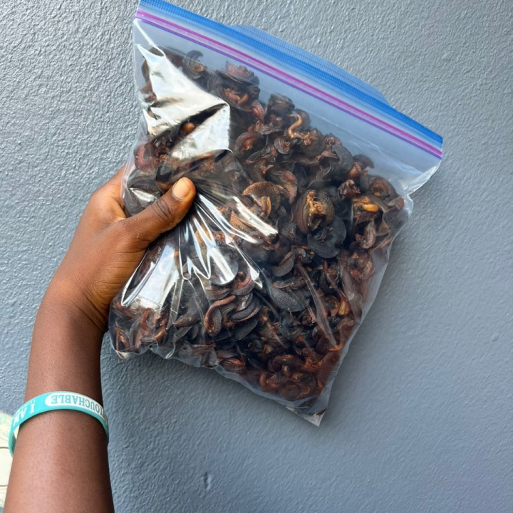 A Packet of 1kg Mixed sizes