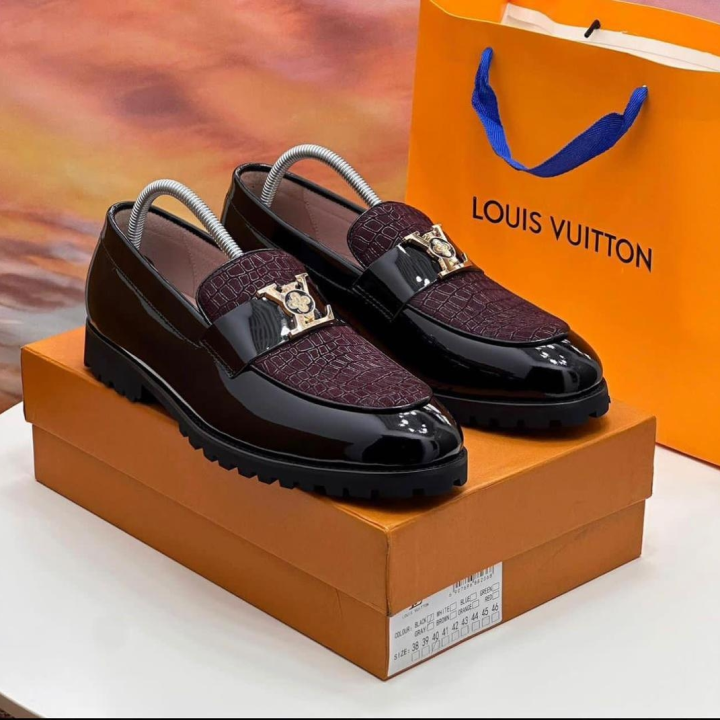 Luis Vuitton Men shoes