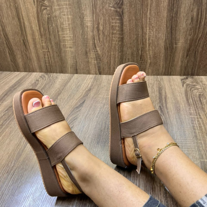 pieds nus femme