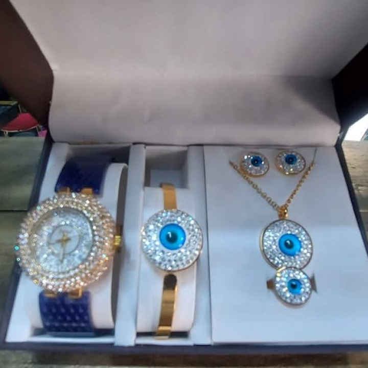 ensemble bijoux trois en un