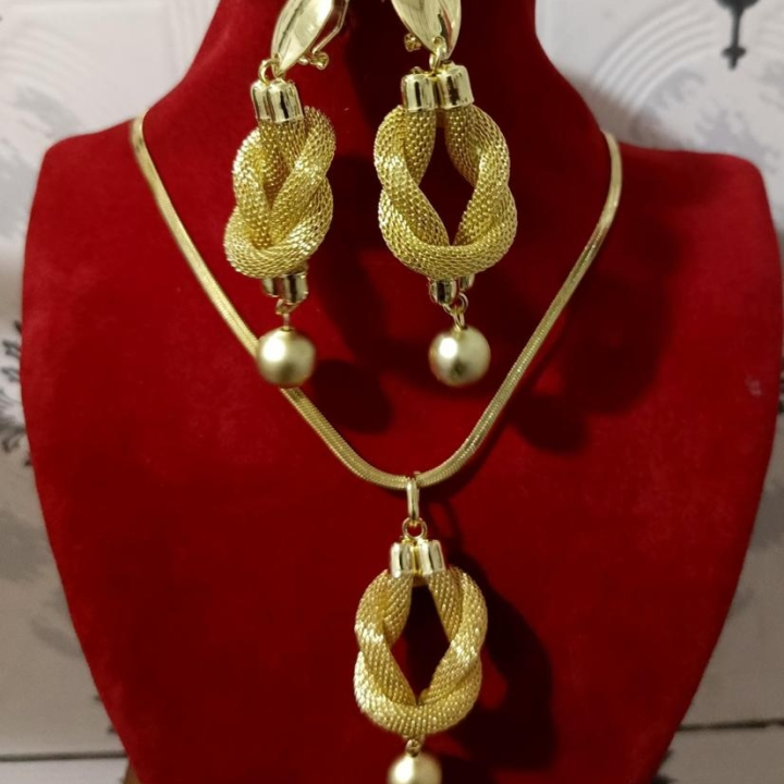 ensemble collier doré