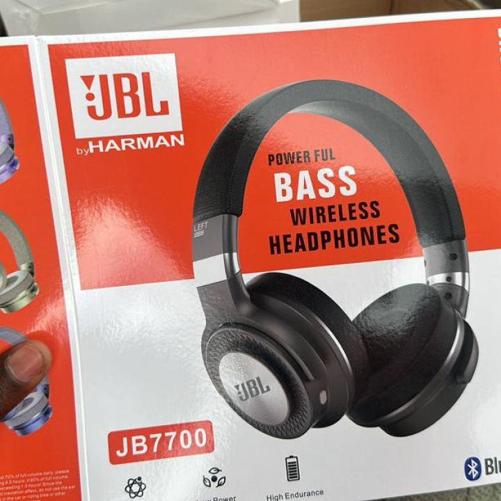 Wireless headphone