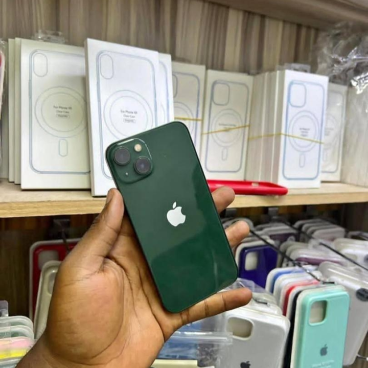 iPhone 13