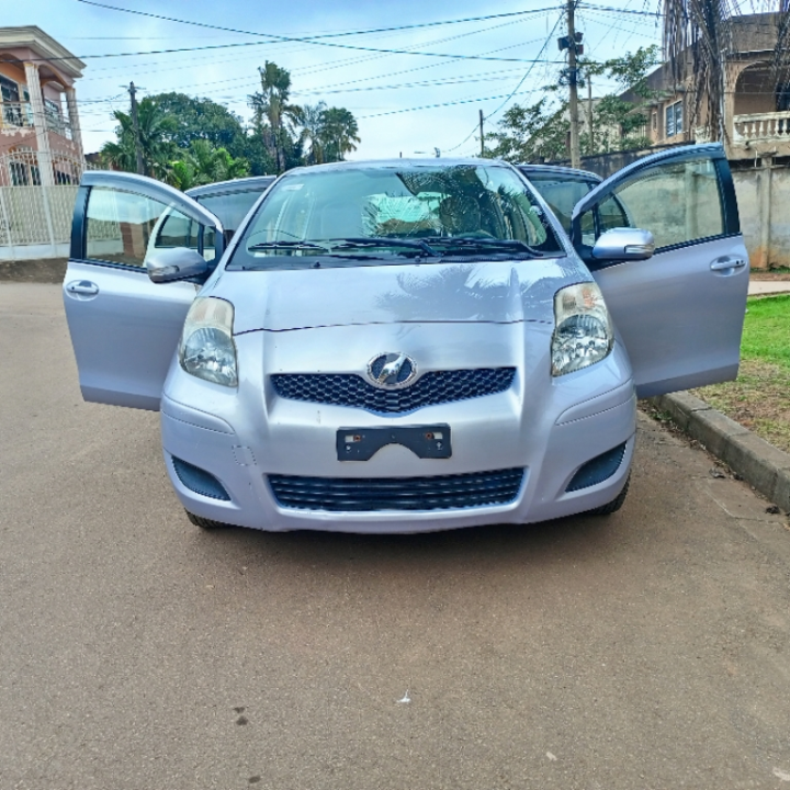Toyota vitz 2010