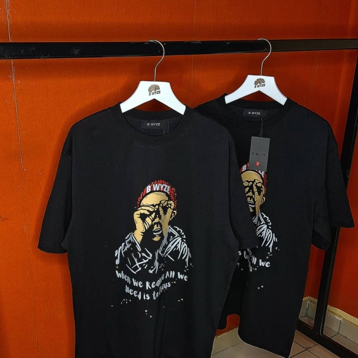 tee shirt noire
