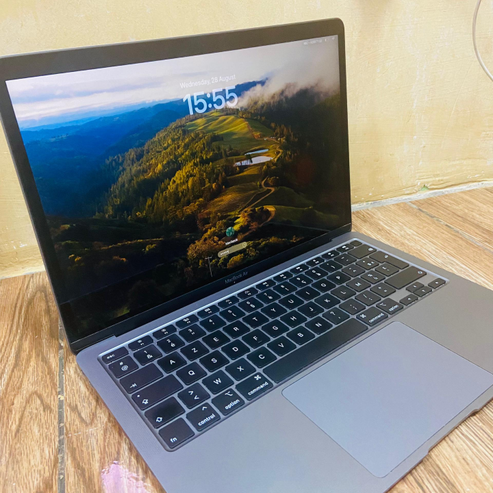 MacBook Air (2020)