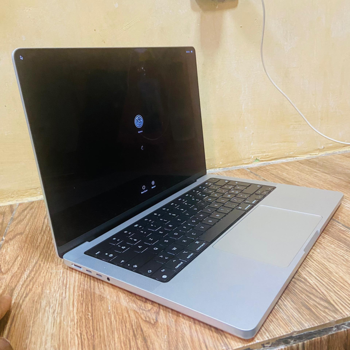 MacBook Pro (2021)