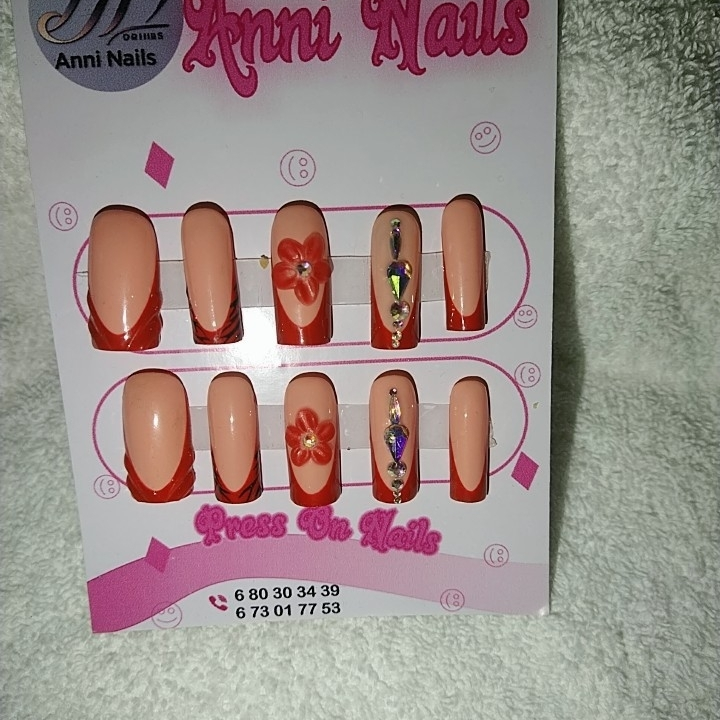 pressed-on nails