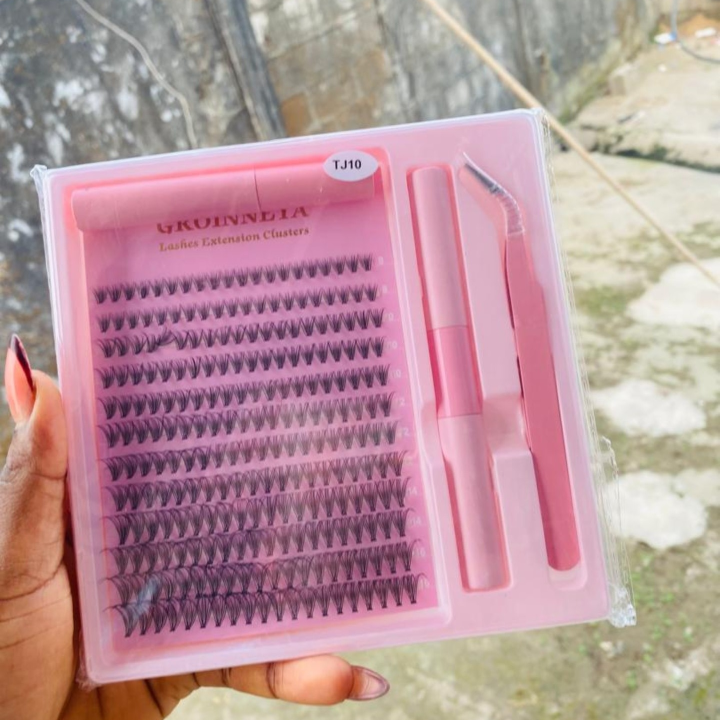 Cluster Lashes