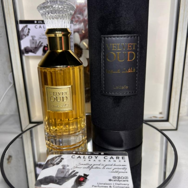 VELVET OUD parfums