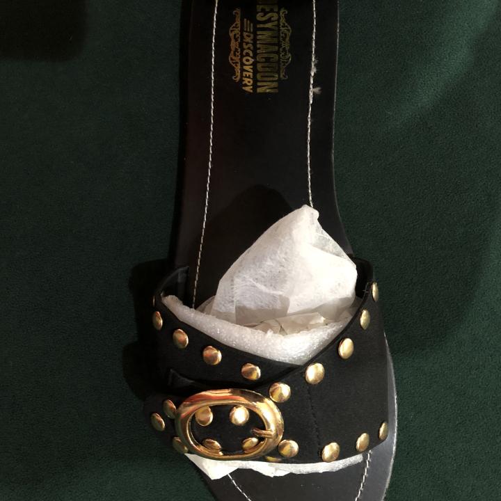 women’s footwear