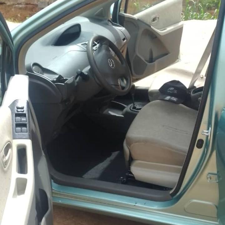 Yaris Toyota 2007