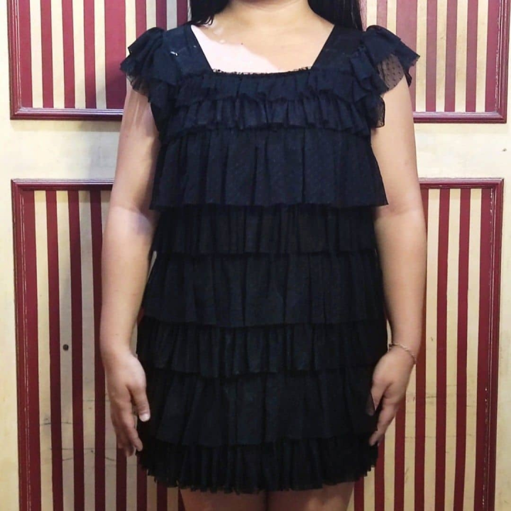 robe en tuiles noire