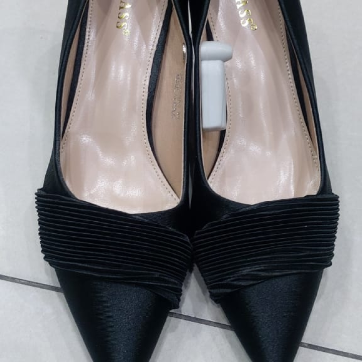 Andarina  shoes  from Dubai